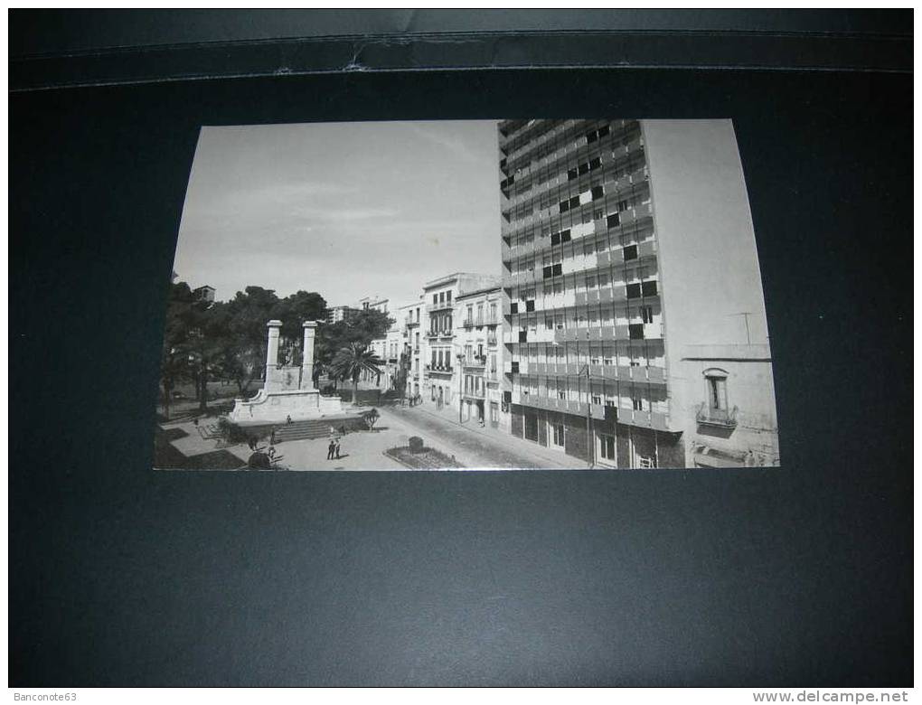 Torre Annunziata.  Piazza Ernesto Cesaro. - Torre Annunziata