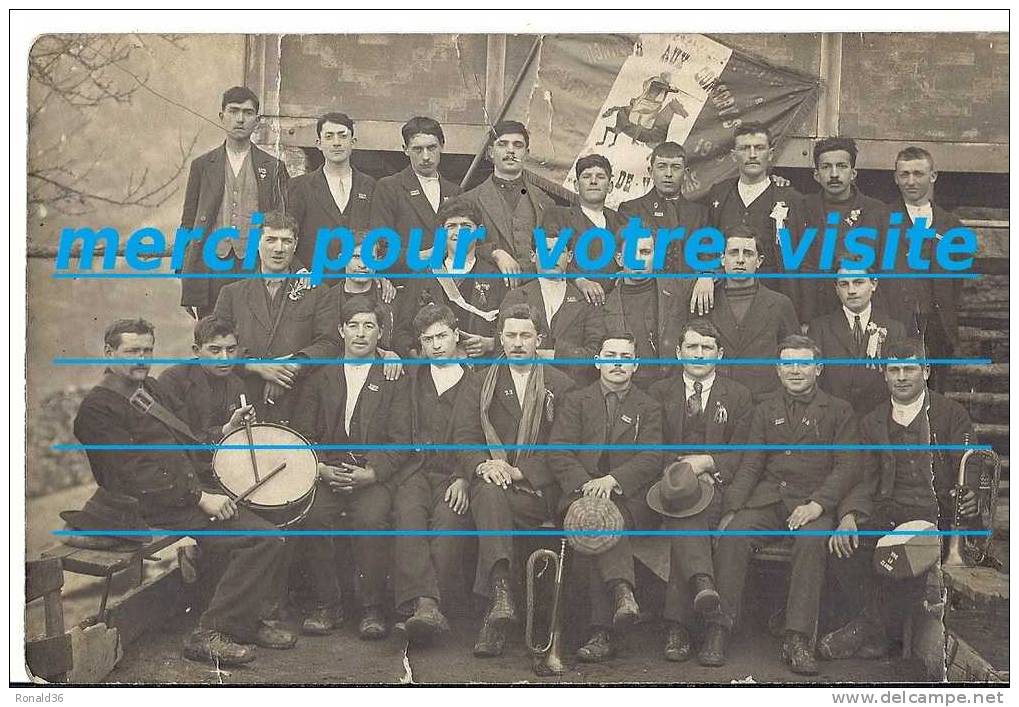Cp 07 SAINT MARTIN DE VALAMAS ( A Confirmer ) Honneur Aux Conscrits 1922 ( Groupe Tambour Clairon Drapeau ) - Saint Martin De Valamas