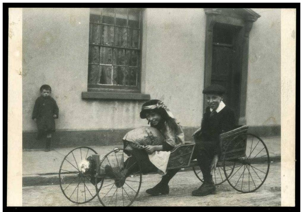 CARTE POSTALE OLD PHOTO POSTCARD ENGLISH BICYCLE KIDS - Te Identificeren