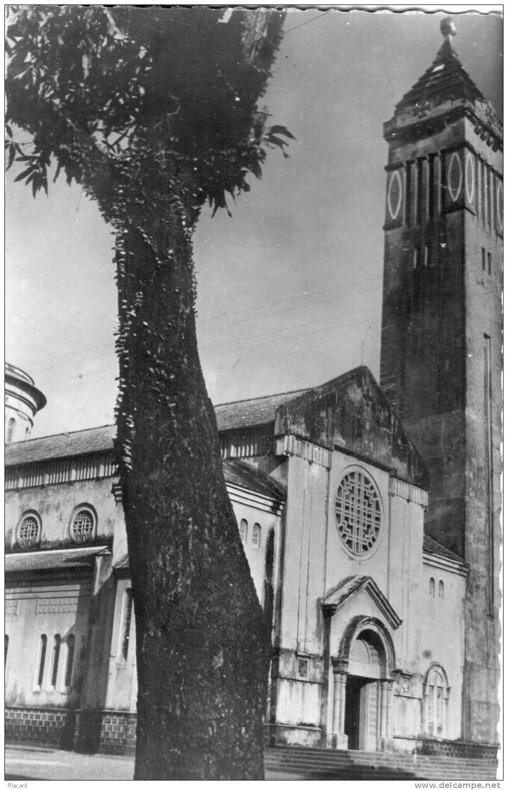 14165    Algeria,  Conakry, La Cathedrale,  NV - Guinea