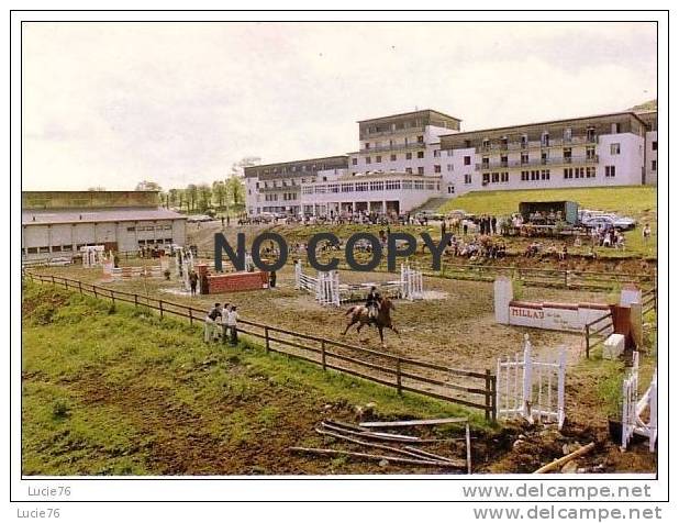 LAGUIOLE  -   Ecole Et Neige - Ecole De Ski Et D´Equitation - Course Hippique - Laguiole