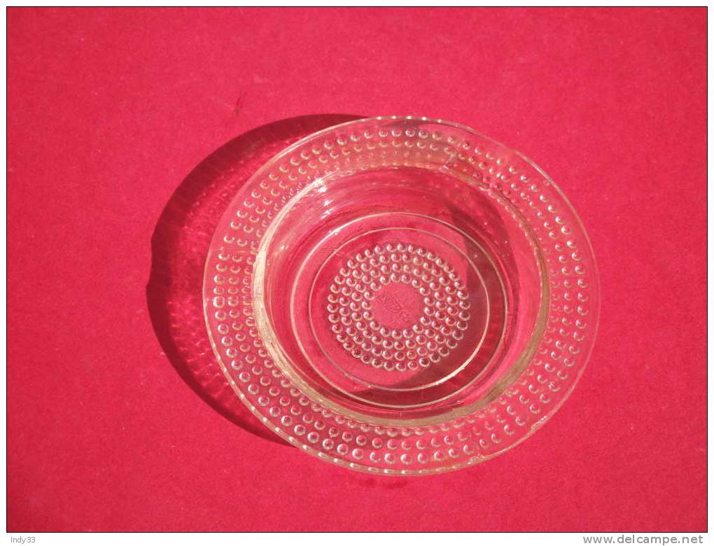 - FRANCE . CENDRIER EN VERRE - Glas