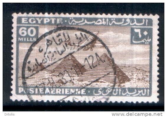 EGYPT / 1933 / AIRMAIL / AIRPLANE / HANDLEY PAGE H.P.42 OVER PYRAMIDS / VF USED . - Gebraucht