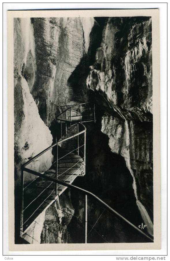 Les Echelles Galerie Des Grottes - Les Echelles