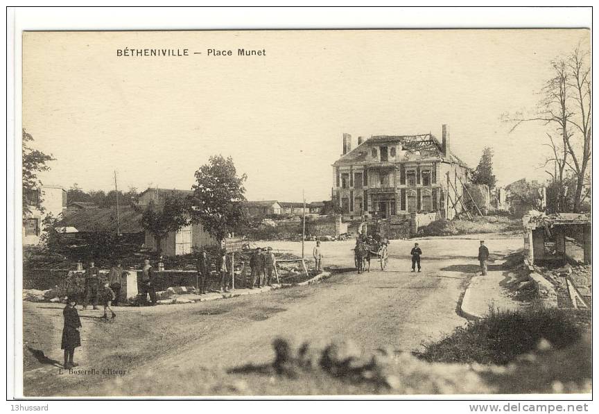 Carte Postale Ancienne Bétheniville - Place Munet - Bétheniville