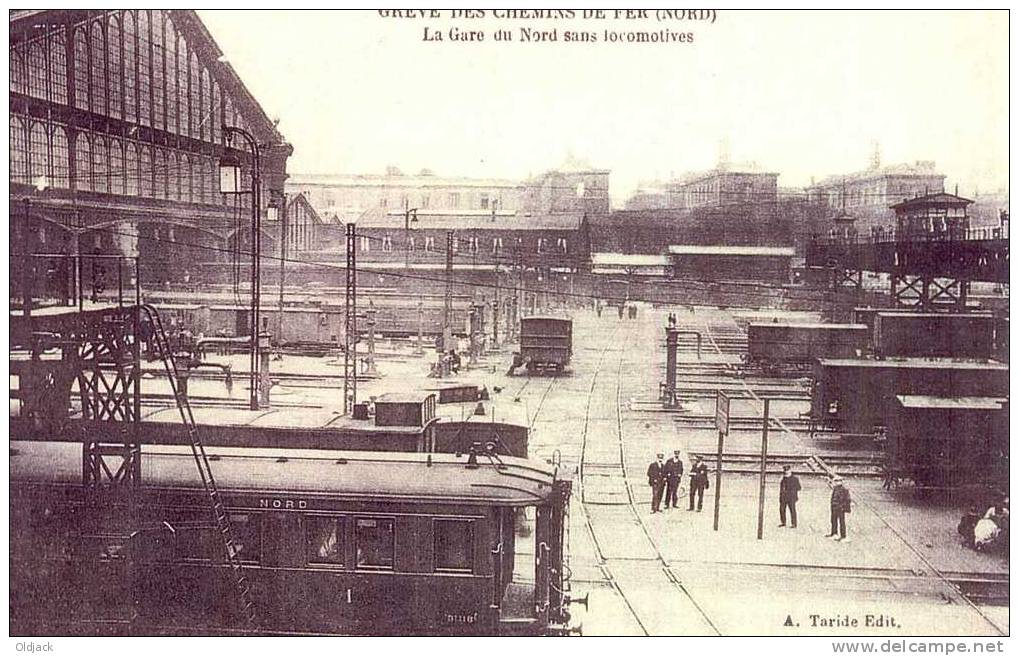 REPRO - Grève Des Chemins De Fer - La Gare Du Nord Sans Locomotives - Loten, Series, Verzamelingen