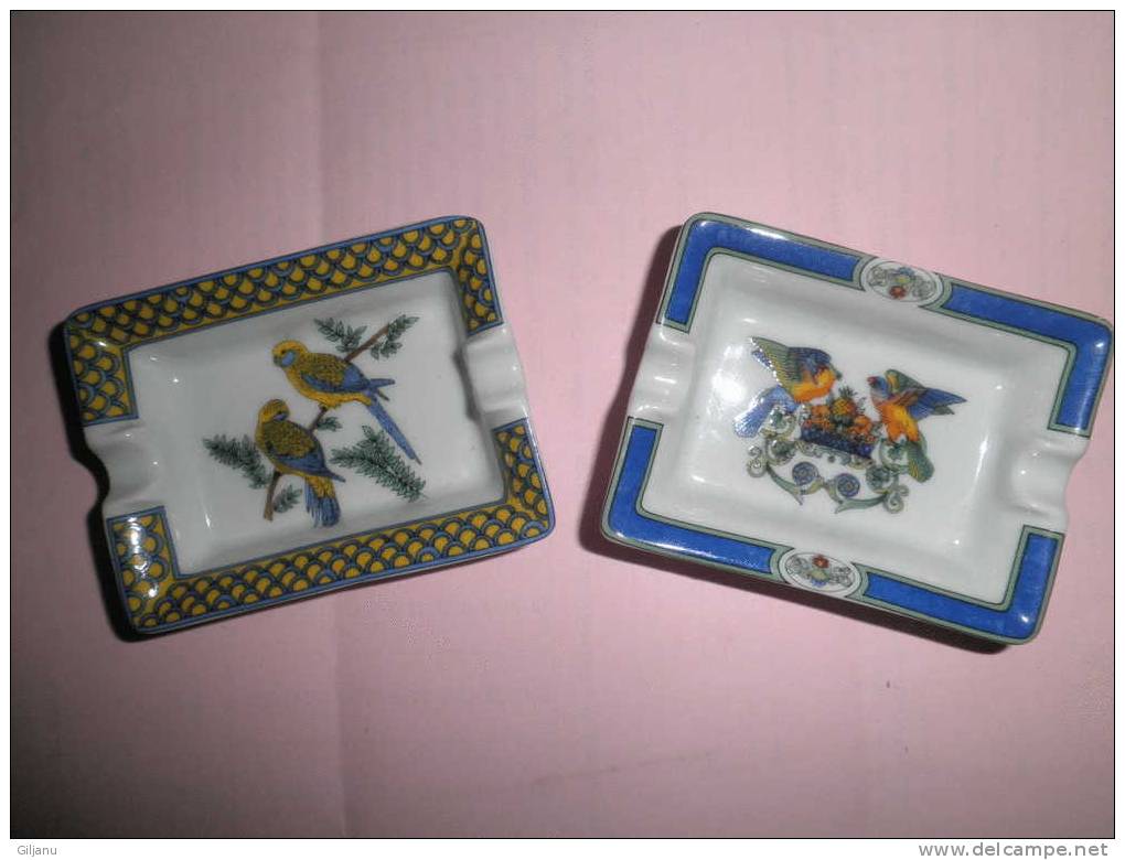 2 PETITS CENDRIERS PORCELAINE   PHILIPPE DESMOULIERES - Porcelain