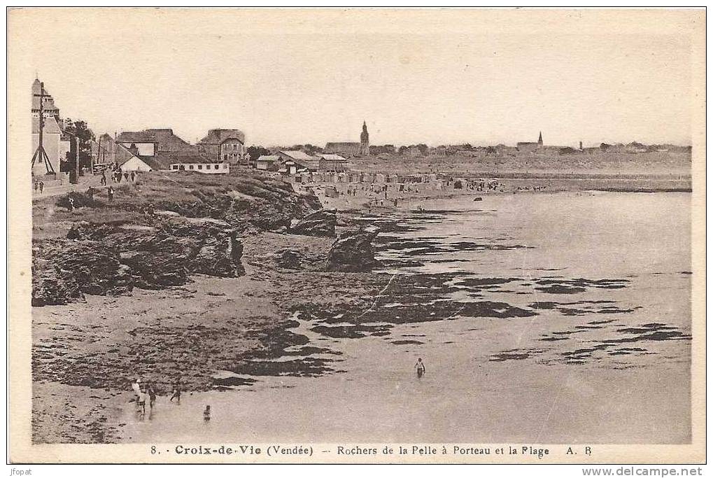 85 Vendée  -  CROIX DE VIE  Rochers De La Pelle à Porteau Et La Plage - Saint Gilles Croix De Vie