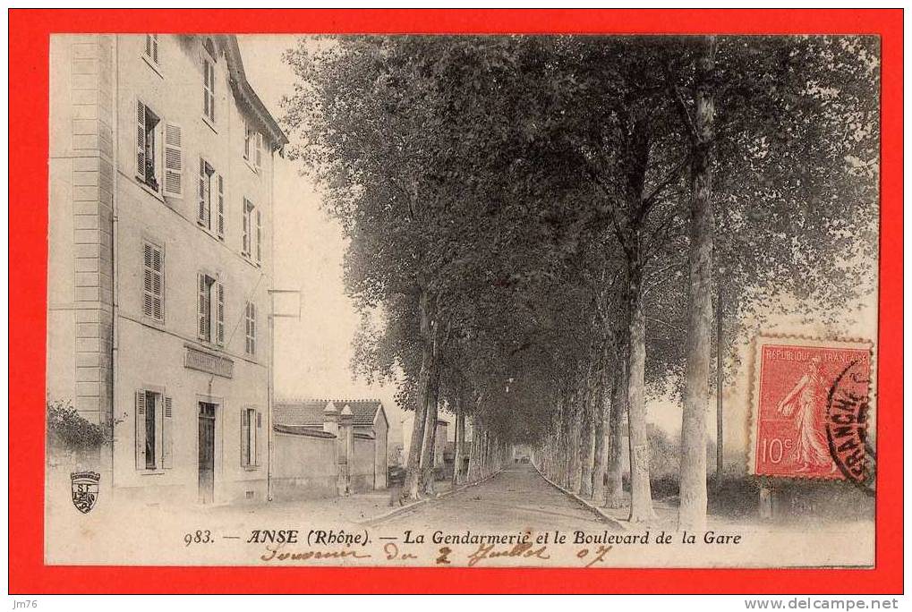 ANSE - La Gendarmerie Et Le Boulevard De La Gare. - Anse