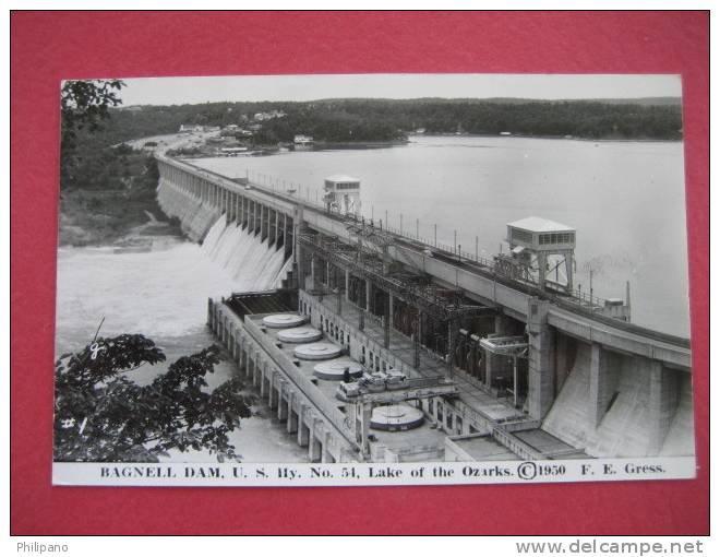 Real Photo  Bagnell Dam On US Hy No 54 Lake Of The Ozark  1953 Cancel      ---Ref 147 - Andere & Zonder Classificatie