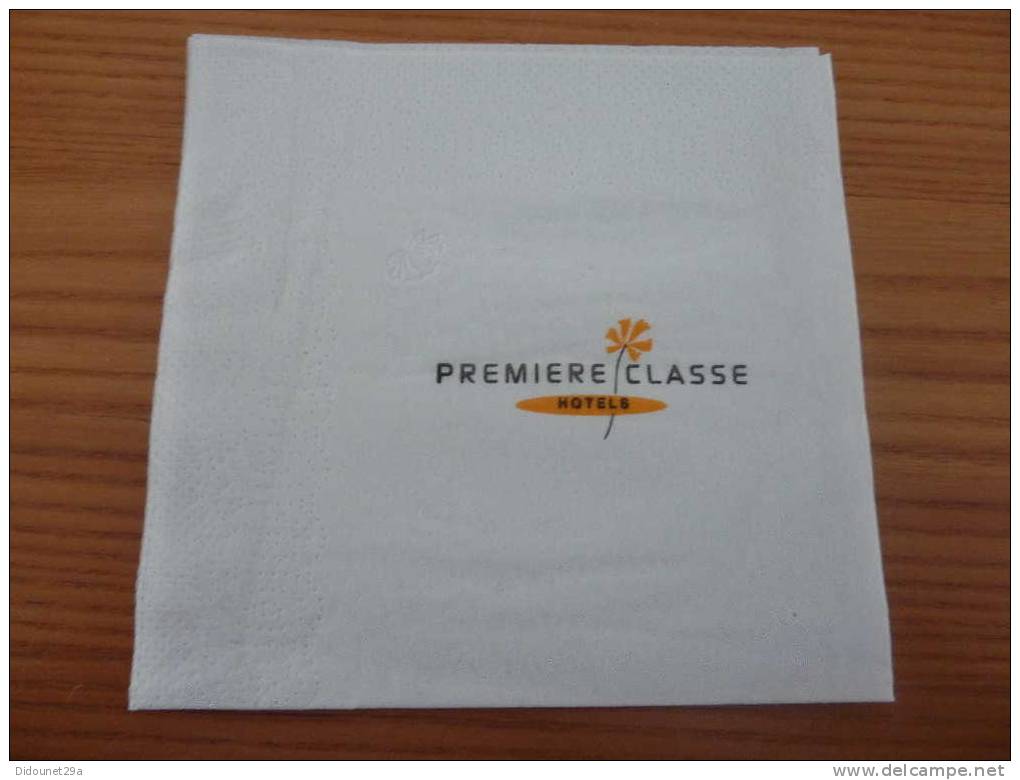 Serviette Papier "PREMIERE CLASSE" 14,5x14,5cm Pliée - Werbeservietten