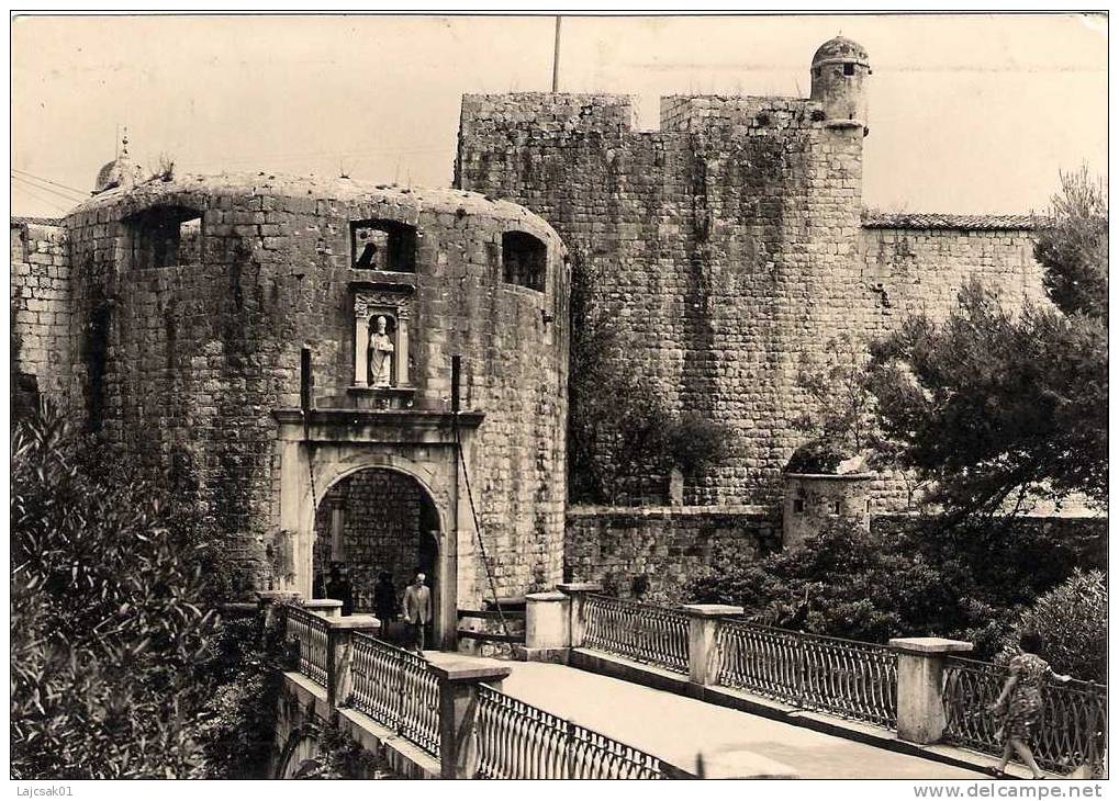 Dubrovnik Circulated 1957. - Croazia