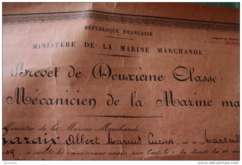 MILITARIA 1935 BREVET 2é CLASSE OFFICIER MECANICIEN Signé MINISTRE MARINE MARCHANDE INSCRIPTION MARITIME MLLE Né 1909 - Bateaux