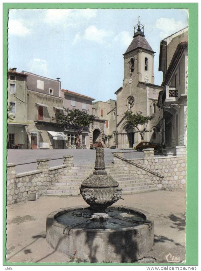 ( 84 ) BEAUMES De VENISE  La Fontaine Et La Place De L'église - Beaumes De Venise