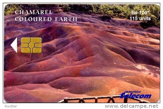 @+ Ile Maurice - Chamarel Coloured Earth - 115 Units (April 2003 - 30 000ex) - Maurice