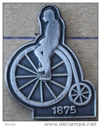 U.C.I. 1875 - VELO - CYLCLISTE - UNION CYCLISTE INTERNATIONAL - EN ARGENT - Ciclismo