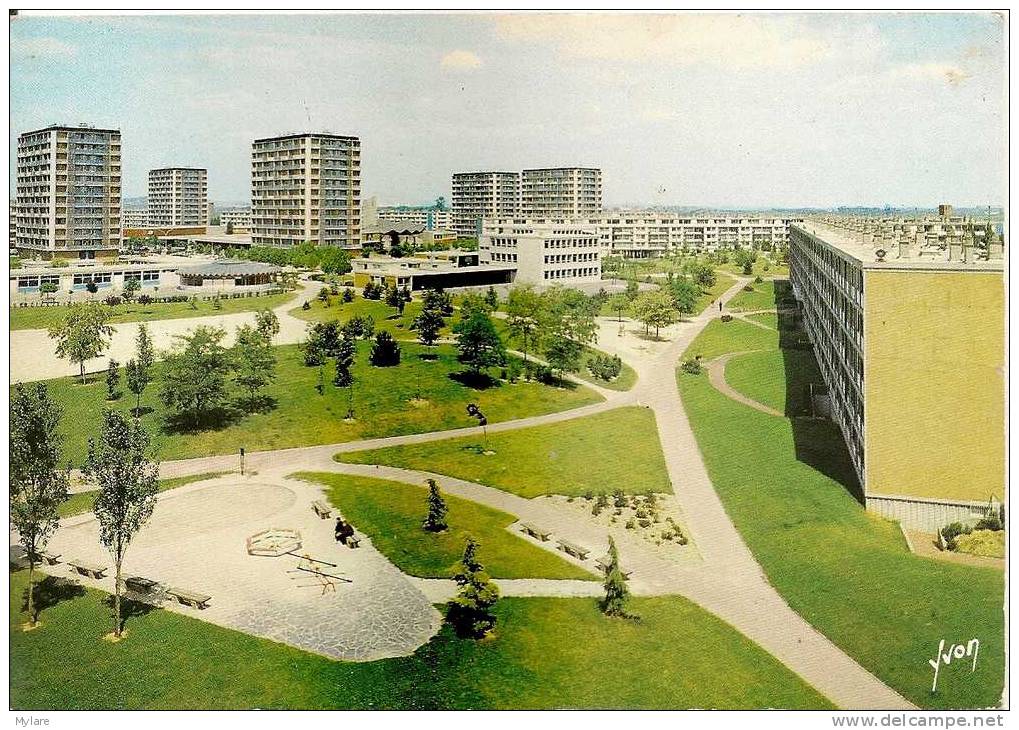 Cpm Gonesse La Fauconnière  Vue Générale - Gonesse