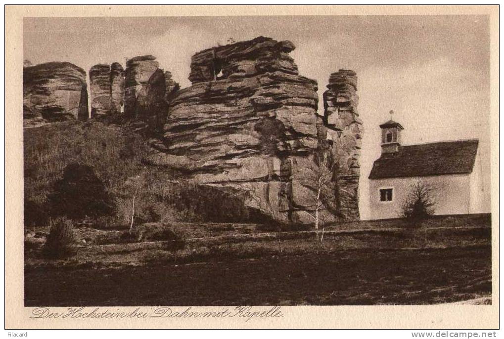 14241   Germania,    Der   Hochstein Bei  Dahn  Mit   Kapelle,  NV - Dahn