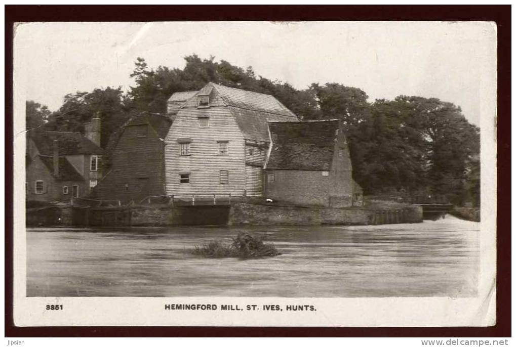 Cpa  Angleterre  Hemingford  Mill St Ives  Hunt   ABE47 - Huntingdonshire