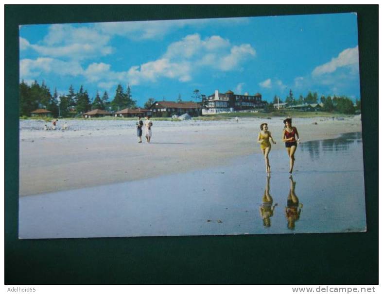 Beach And Main Lodge White Point Beach Lodge Nova Scotia, Girl, Woman Running On Beach - Andere & Zonder Classificatie