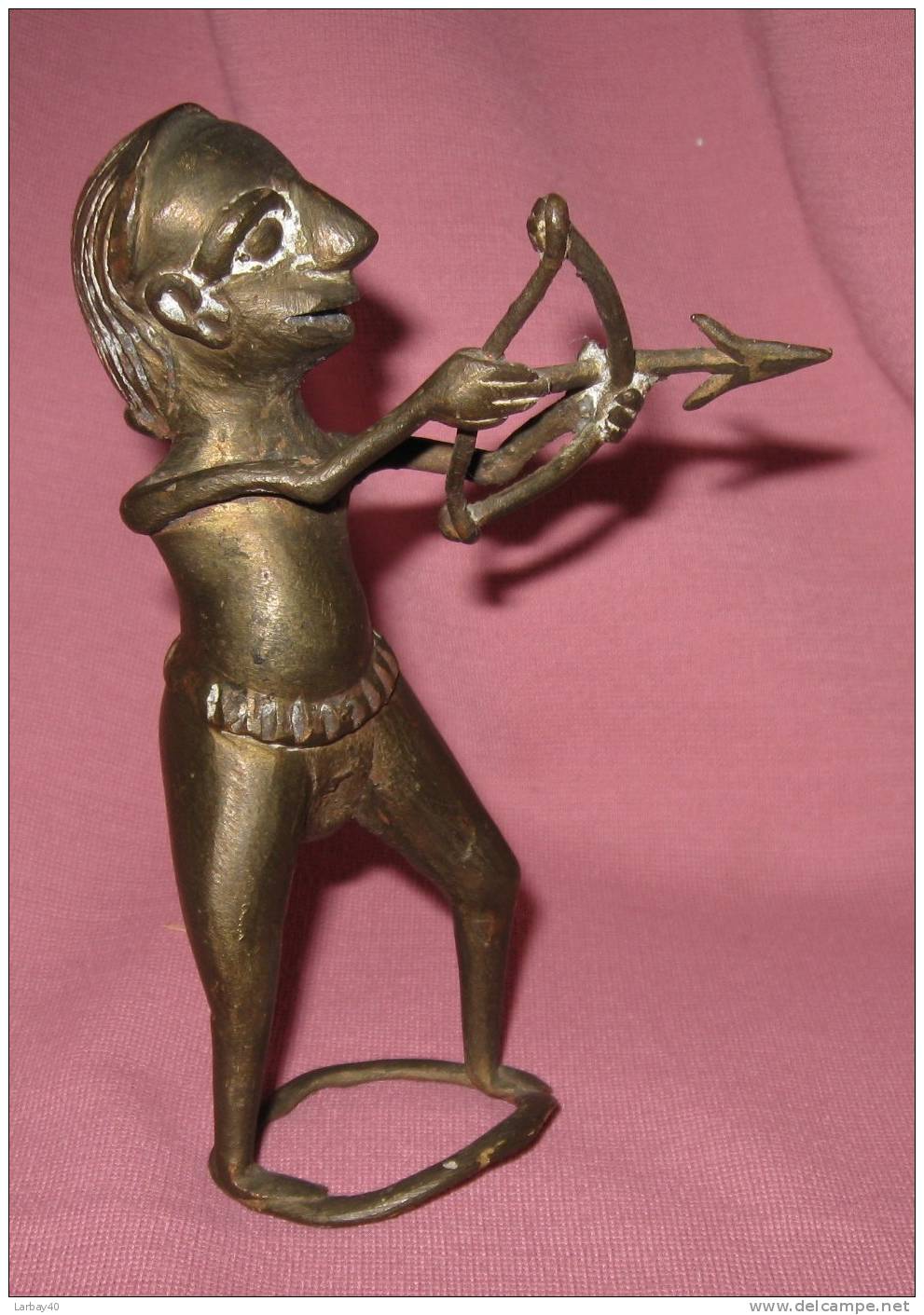 1   Statuette   En Bronze - Chasseur Afrique ? - Brons