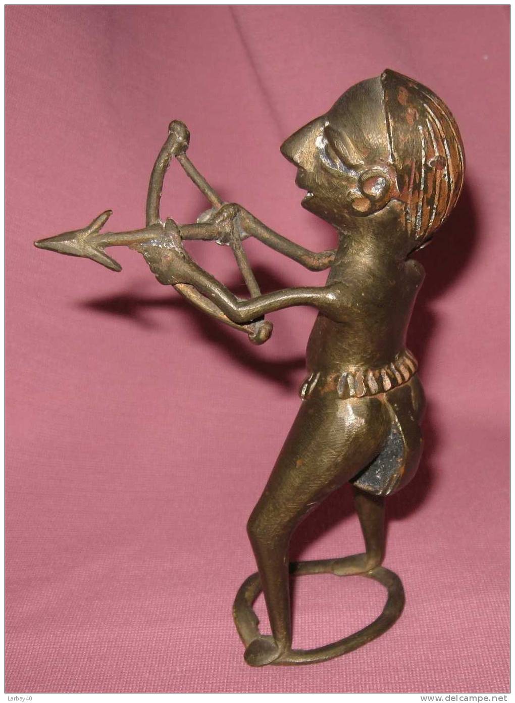 1   Statuette   En Bronze - Chasseur Afrique ? - Bronzes