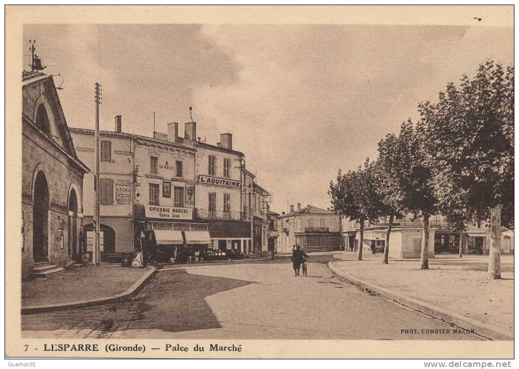 CPA (33)   LESPARRE  /  Place Du Marché - - Lesparre Medoc