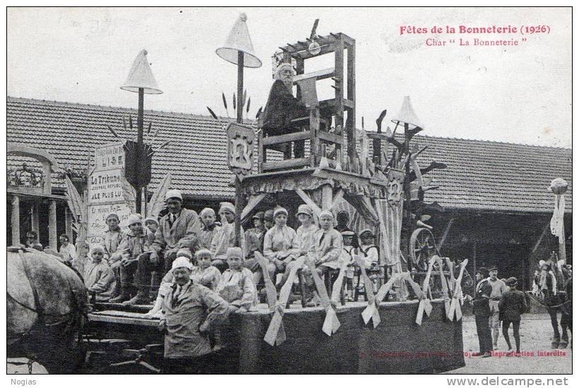 SUPERBE LOT DE 10 CPA TOUTES ANIMEES ET SCANNEES DES FETES DE LA BONNETERIE DE 1926 - - Carnaval