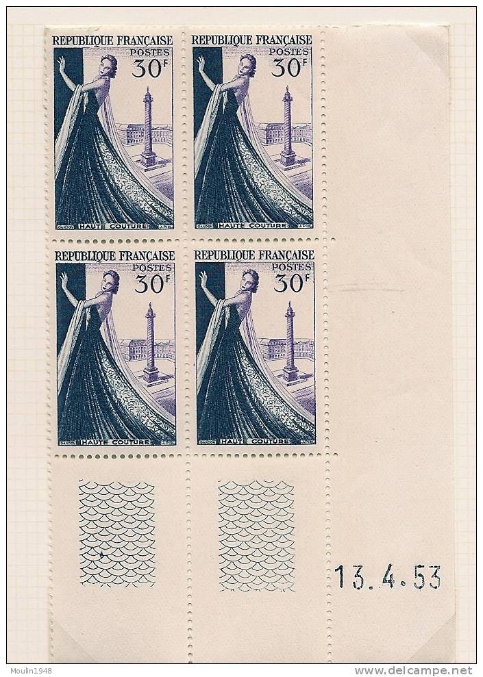 Bloc De 4 YT 941 Haute Couture  Coin Daté Du 13-4-53 - 1950-1959