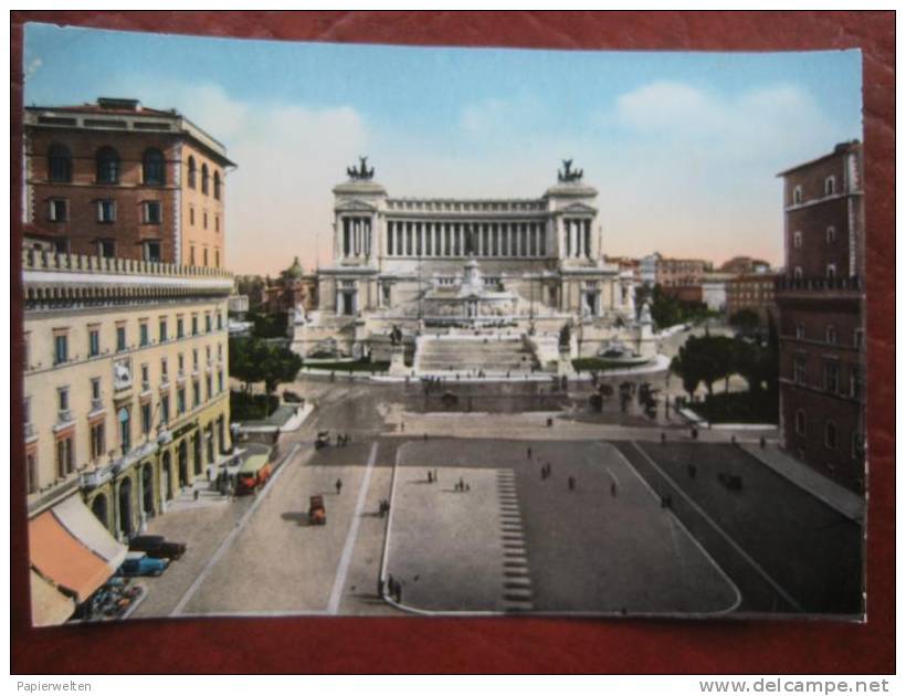 Roma - Piazza Venezia E Monumento A Vittorio Emanuele II - Places & Squares