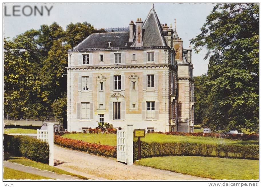 CPSM  (10x15)  De VAUCRESSON  (92) - Le Château - 1972 - Vaucresson