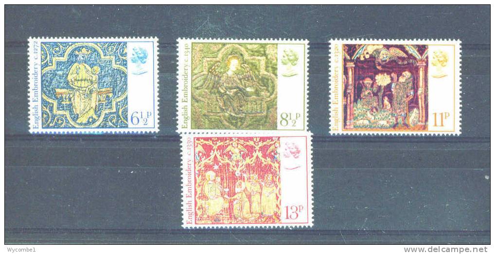 GREAT BRITAIN -  1976  Christmas  MM - Neufs