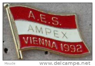 A.E.S. - AMPEX - VIENNA 1992 - DRAPEAU - FLAG - Asociaciones