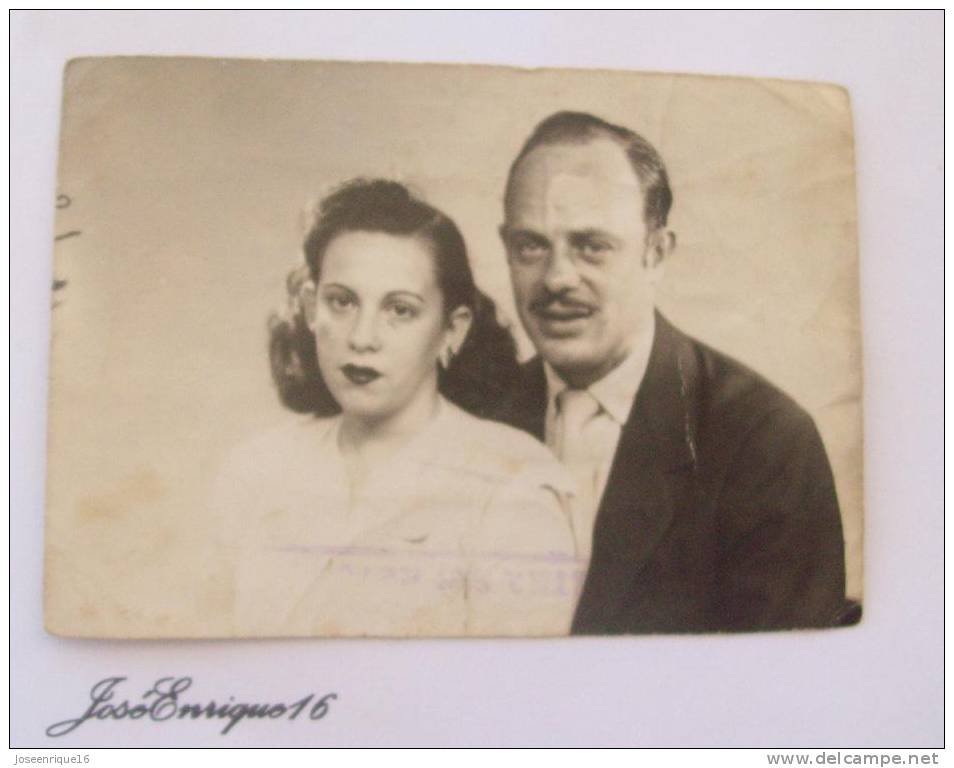 PAREJA DE ESPOSOS. Married Couple. Un Couple Marié. 1945 - Voorwerpen