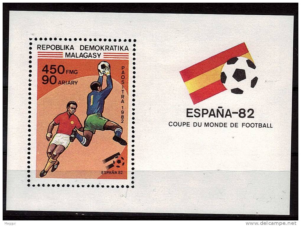 MADAGASCAR  BF 17  * *  (cote 4.70 E)  Cup 1982 Football  Soccer  Fussball - 1982 – Espagne