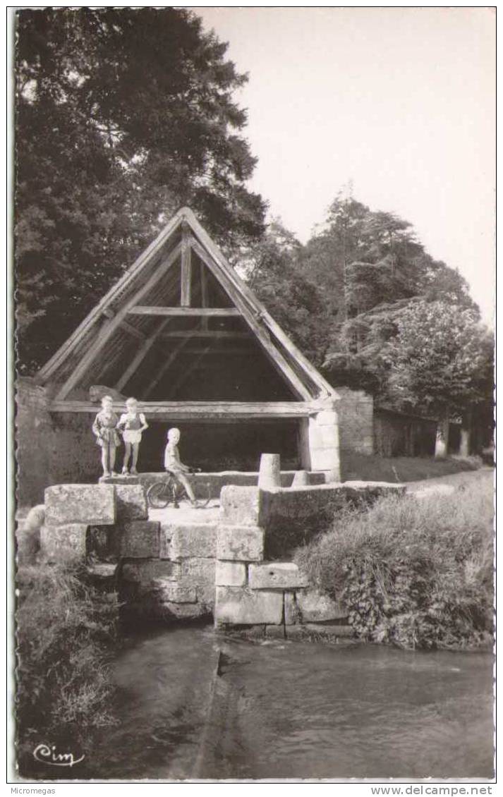 MAGNY-en-VEXIN - Le Lavoir Sur L'Aubette - Magny En Vexin