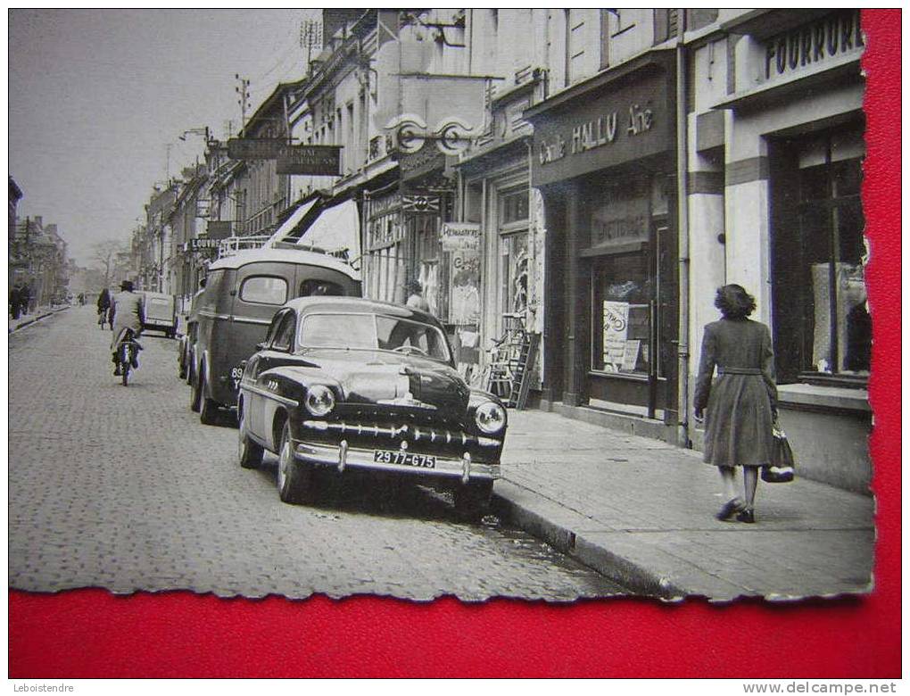 BELLE CPSM-59 NORD-DENAIN-RUE LAZARE BERNARD-ANIMEE-VOITURE-PHOTO RECTO / VERSO-NON VOYAGEE-CARTE EN BON ETAT,MINIME VE - Denain