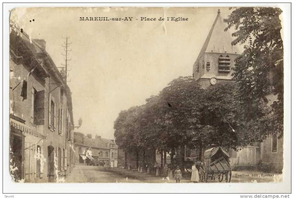 MAREUIL Sur AY. - Place De L´Eglise - Mareuil-sur-Ay