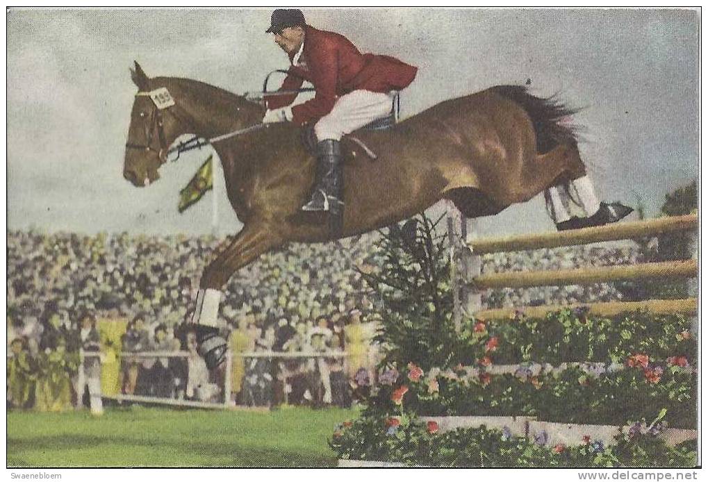 0097. De Spaanse Springruiter F. Goyoaga Op Quorum, Wereldkampioen 1953. Blue Band - Sport - Foto - Parijs - France - Equitation