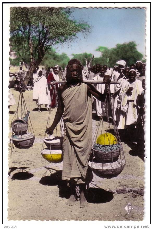 AFRIQUE   /   TCHAD  ABECHE  Femmes Au Marché - Tchad