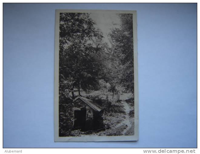 Luzarches , Le Lavoir De Rocquemont - Luzarches