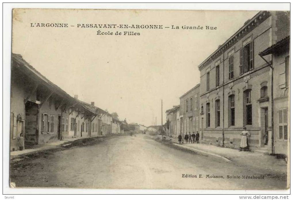 PASSAVANT EN ARGONNE. -  La Grande Rue. Ecole De Filles - Sonstige & Ohne Zuordnung