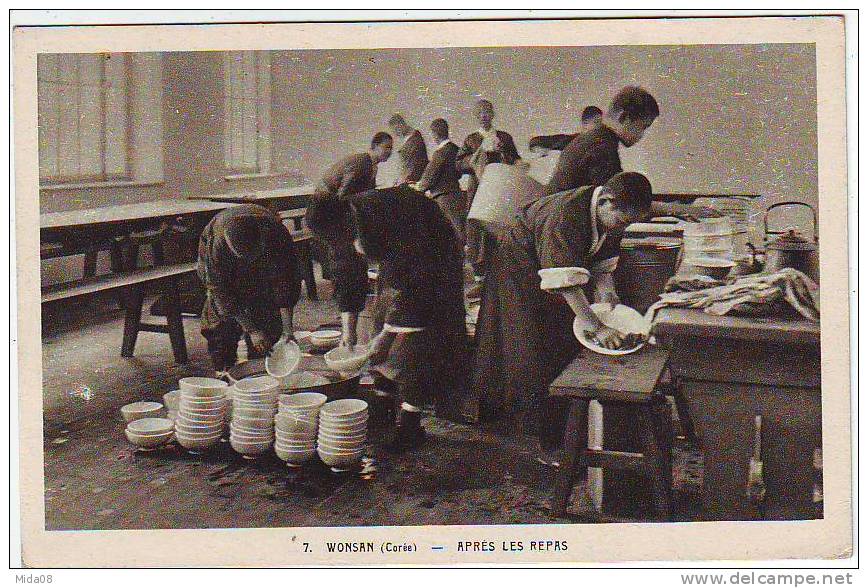 WONSAN .APRES LE REPAS.  L'OEUVRE DE SAINT PIERRE-APOTRE. - Korea, South