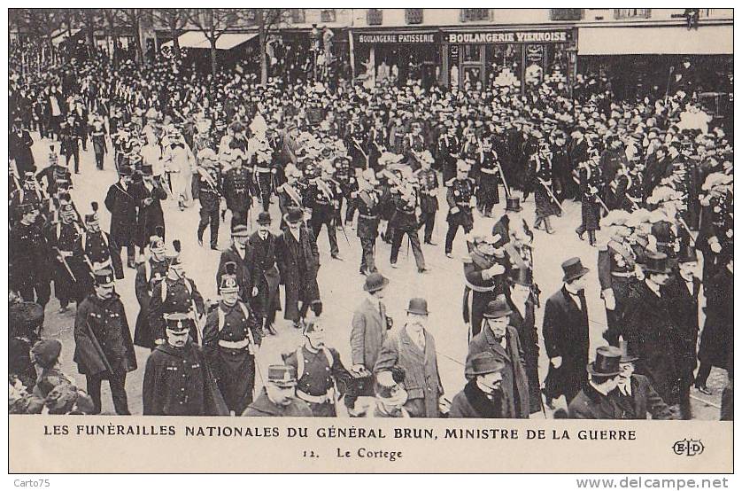 Evènements - Paris - Militaria - Funérailles Du Général Brun - Gendarmes - Funeral