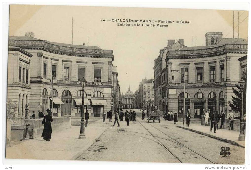 CHALONS Sur MARNE. -  Pont Sur Le Canal. Entrée De La Rue De Marne - Châlons-sur-Marne