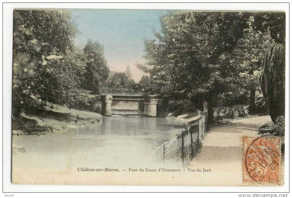 CHALONS Sur MARNE. -  Pont Du Cours D'Ormesson - Vue Du Jard - Châlons-sur-Marne