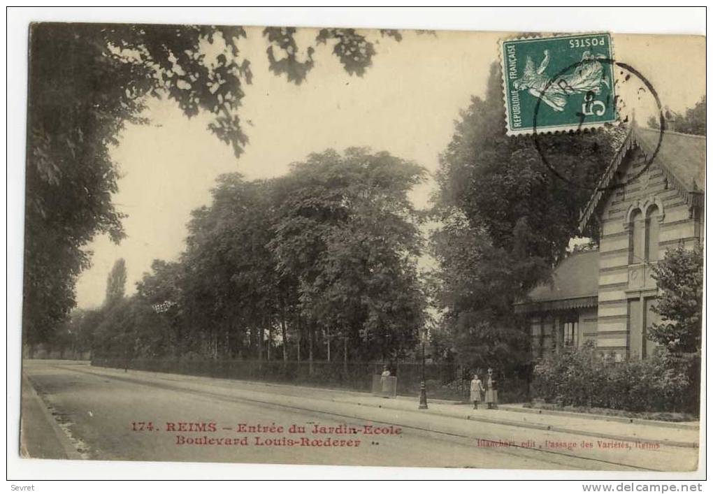 REIMS. - Entrée Du Jardin-Ecole Boulevard Louis Roederer - Reims