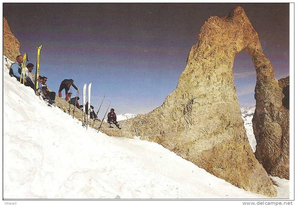 --73---TIGNES 2100 --  L'AIGUILLE PERCEE -- Animée--- - Altri & Non Classificati