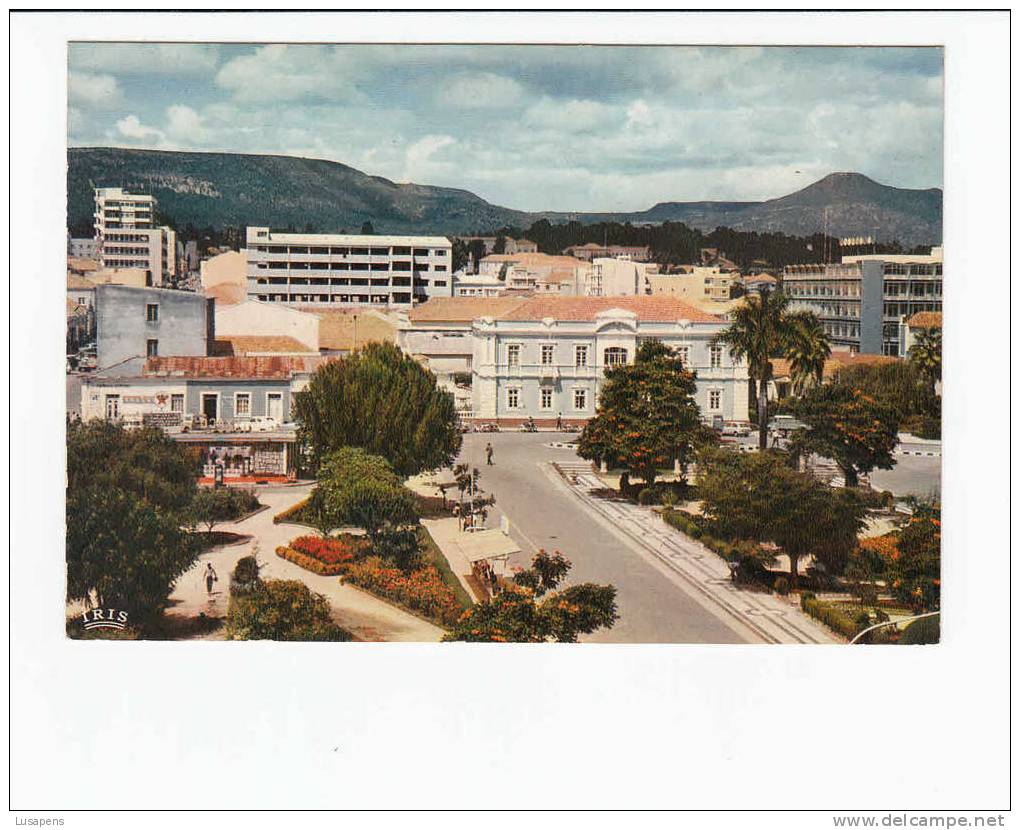 Portugal Cor 12232 – ANGOLA - HUILA PITORESCA - SÁ DA BANDEIRA - TRECHO DA PRAÇA DOS FUNDADORES - Angola