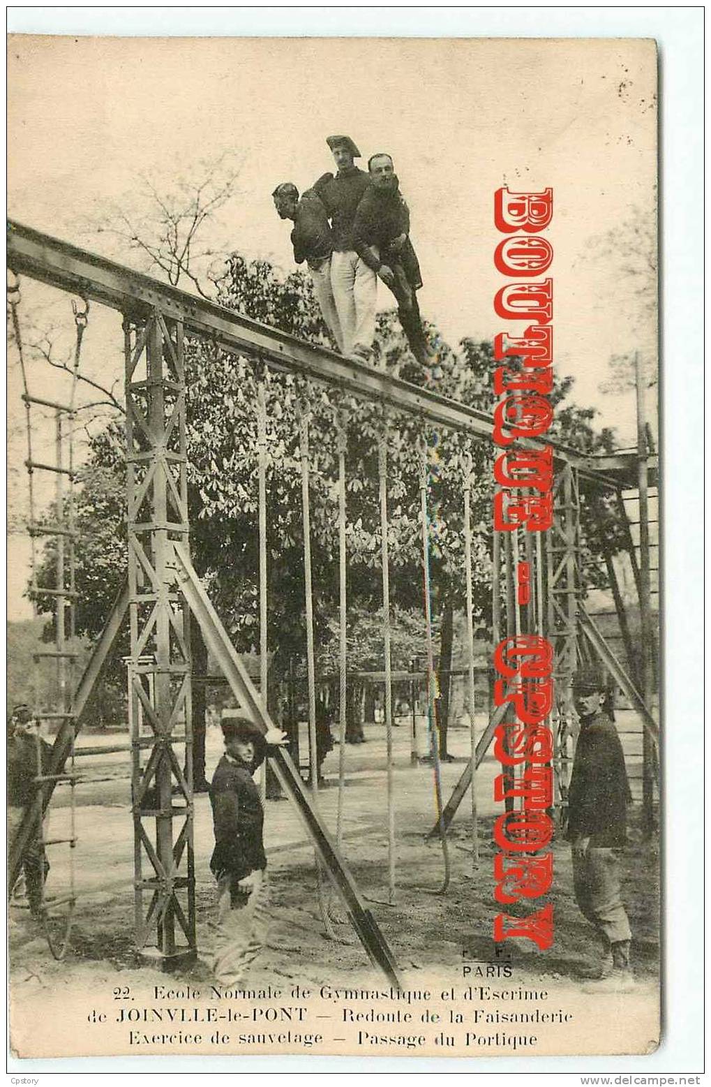 GYMNASTIQUE - Sauvetage - Passage Du Portique à L´école De Joinville Le Pont - Dos Scané - Gymnastiek